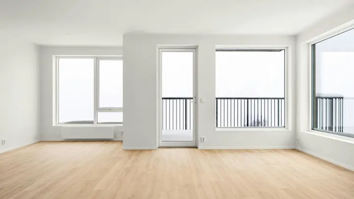 Clean house after move-out cleaning service